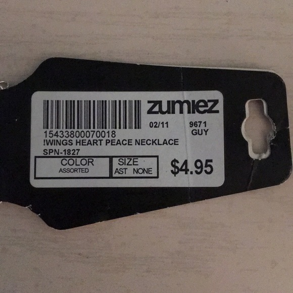 ✨Heart Wings Necklace✨ - Picture 5 of 7